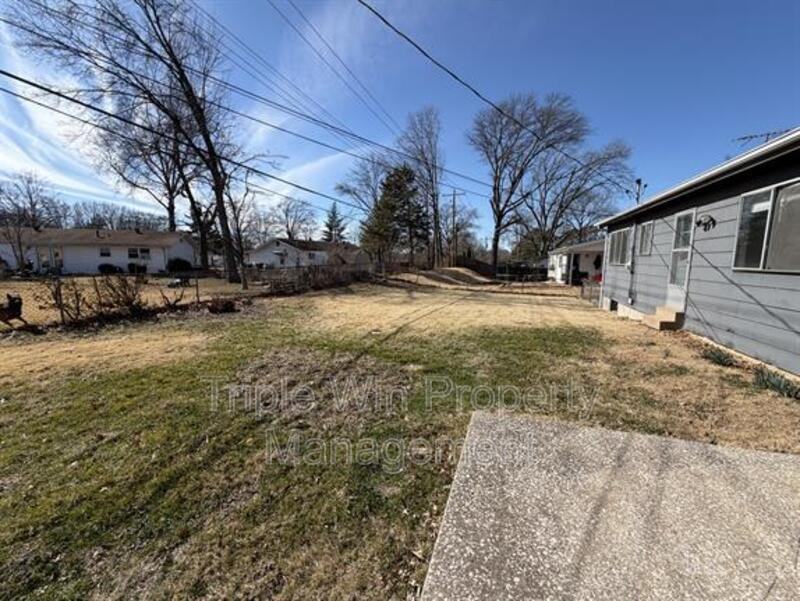 1344 Coppergate Ln - Photo 4 of 32