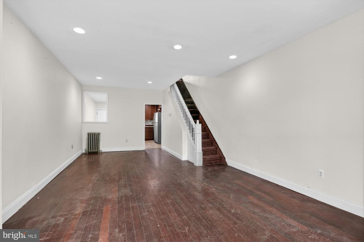 2524 E Lehigh Ave - Photo 2 of 24