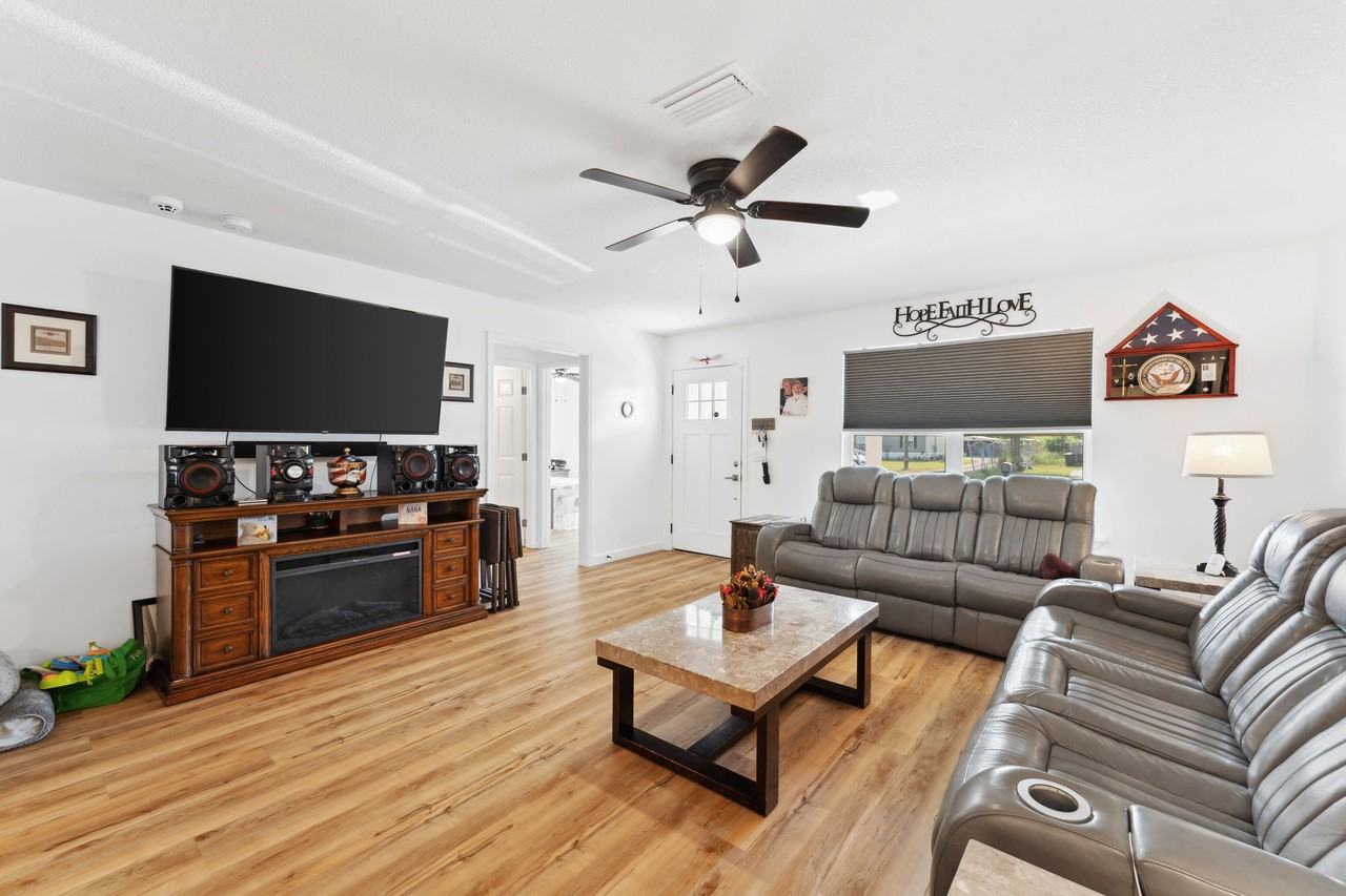 526 Camellia Ave #1 - Photo 3 of 45