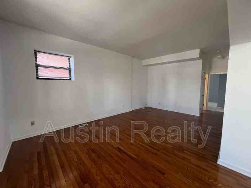 4362 Mcpherson Ave #A - Photo 7 of 11