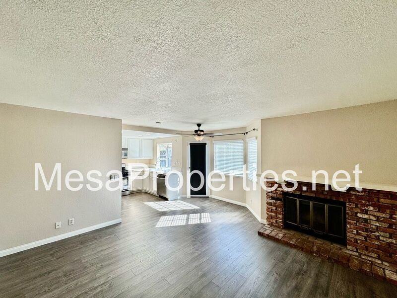 10927 Glenoaks Dr - Photo 5 of 26