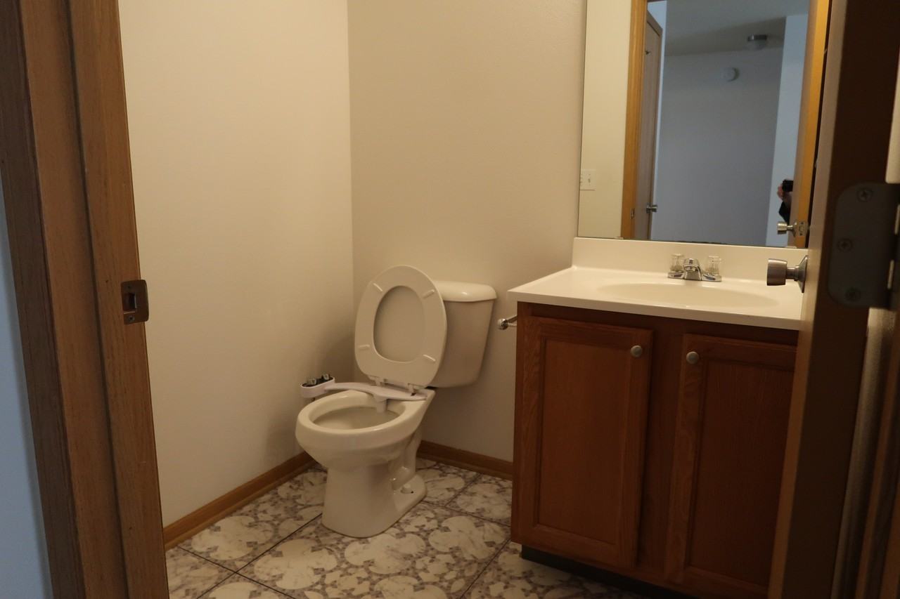 364 Harbor Town Ct #2 - Photo 5 of 10