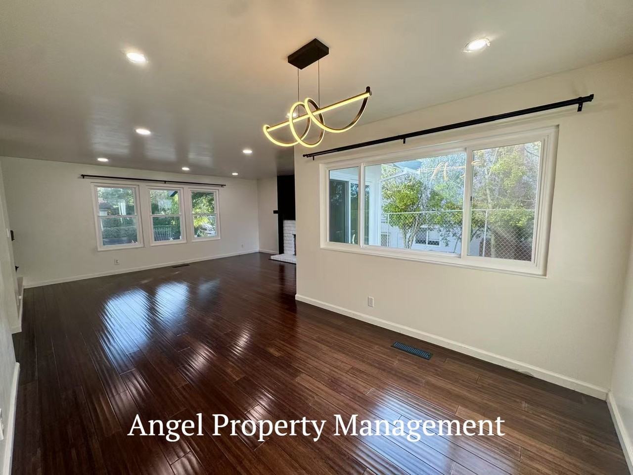 5804 Shadow Ridge Dr #1 - Photo 4 of 34