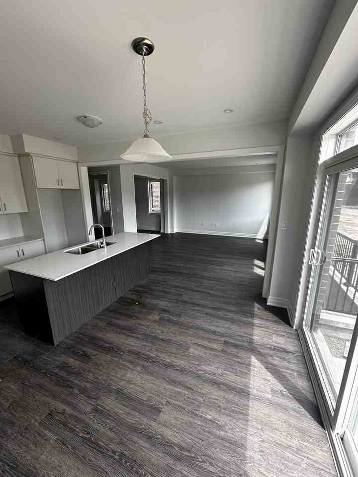 34 Del Ray Cres #MAIN - Photo 2 of 11