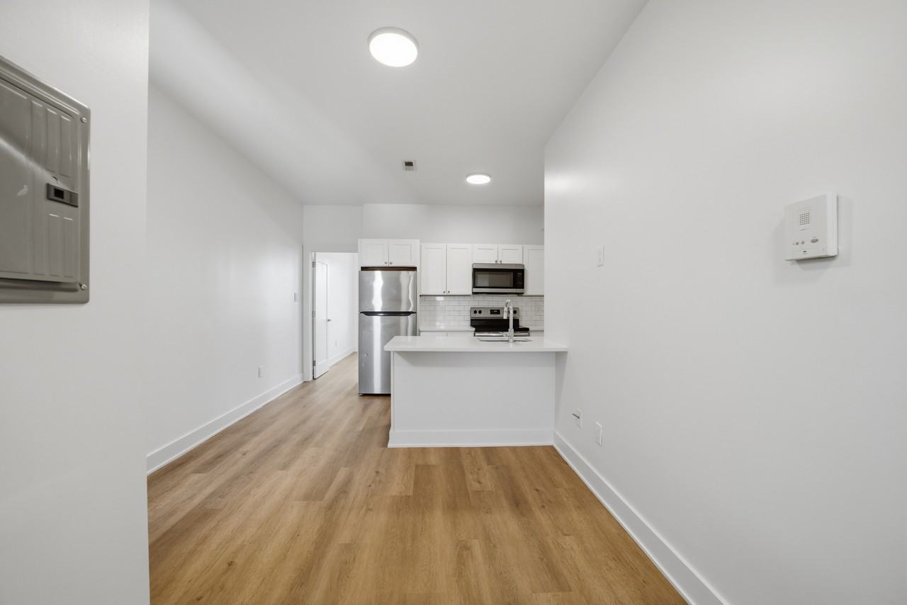 3626 N 19th St #3 - Photo 4 of 36