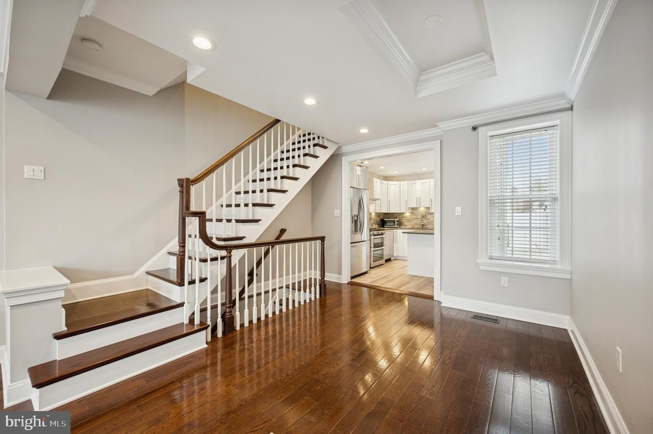 2737 E Venango St - Photo 5 of 25