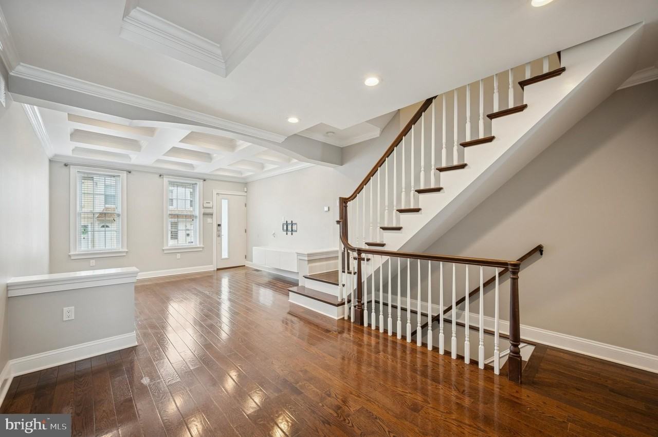 2737 E Venango St - Photo 7 of 25