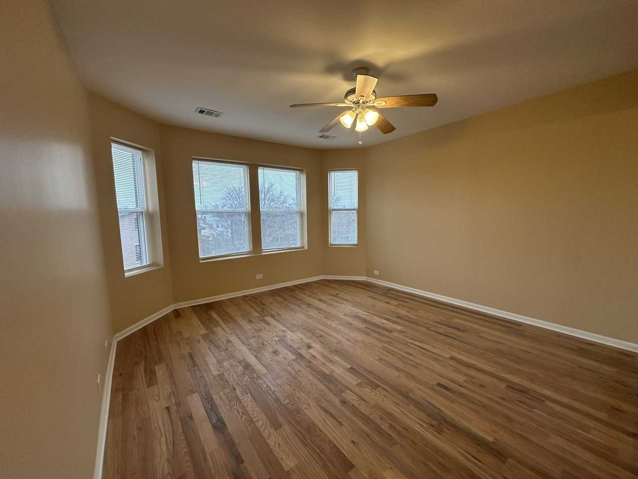 3600 W Flournoy St Apt 3w #3W - Photo 3 of 8