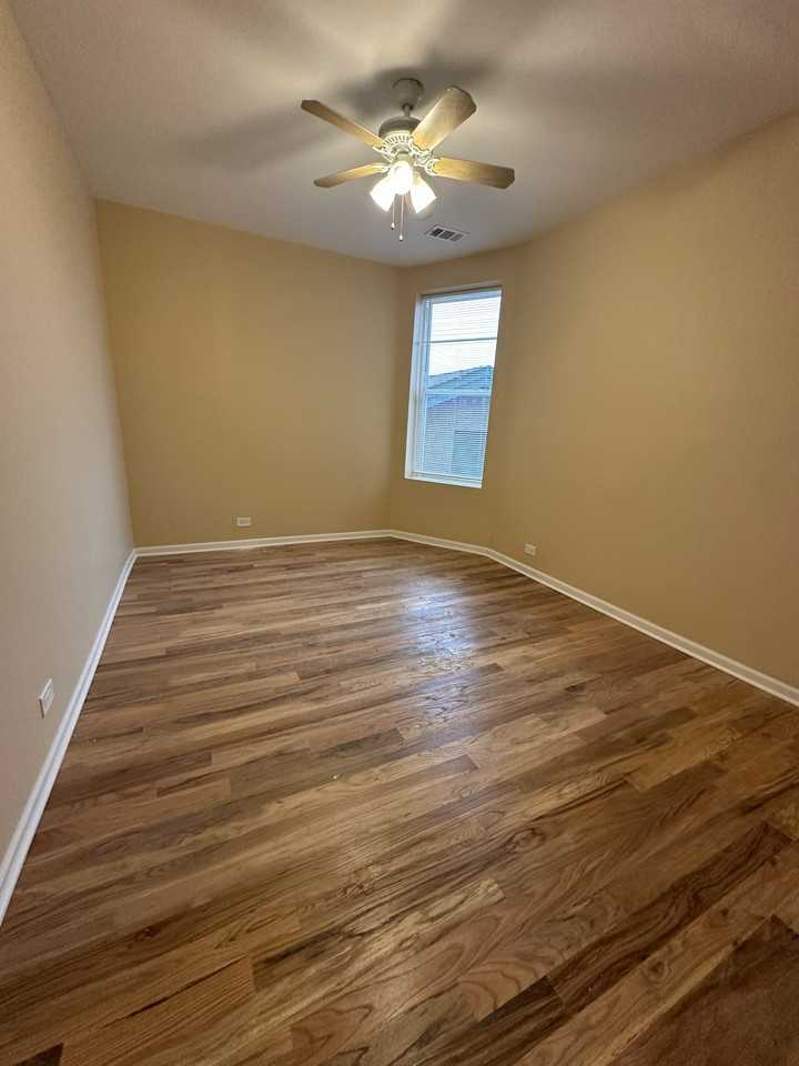 3600 W Flournoy St Apt 3w #3W - Photo 5 of 8