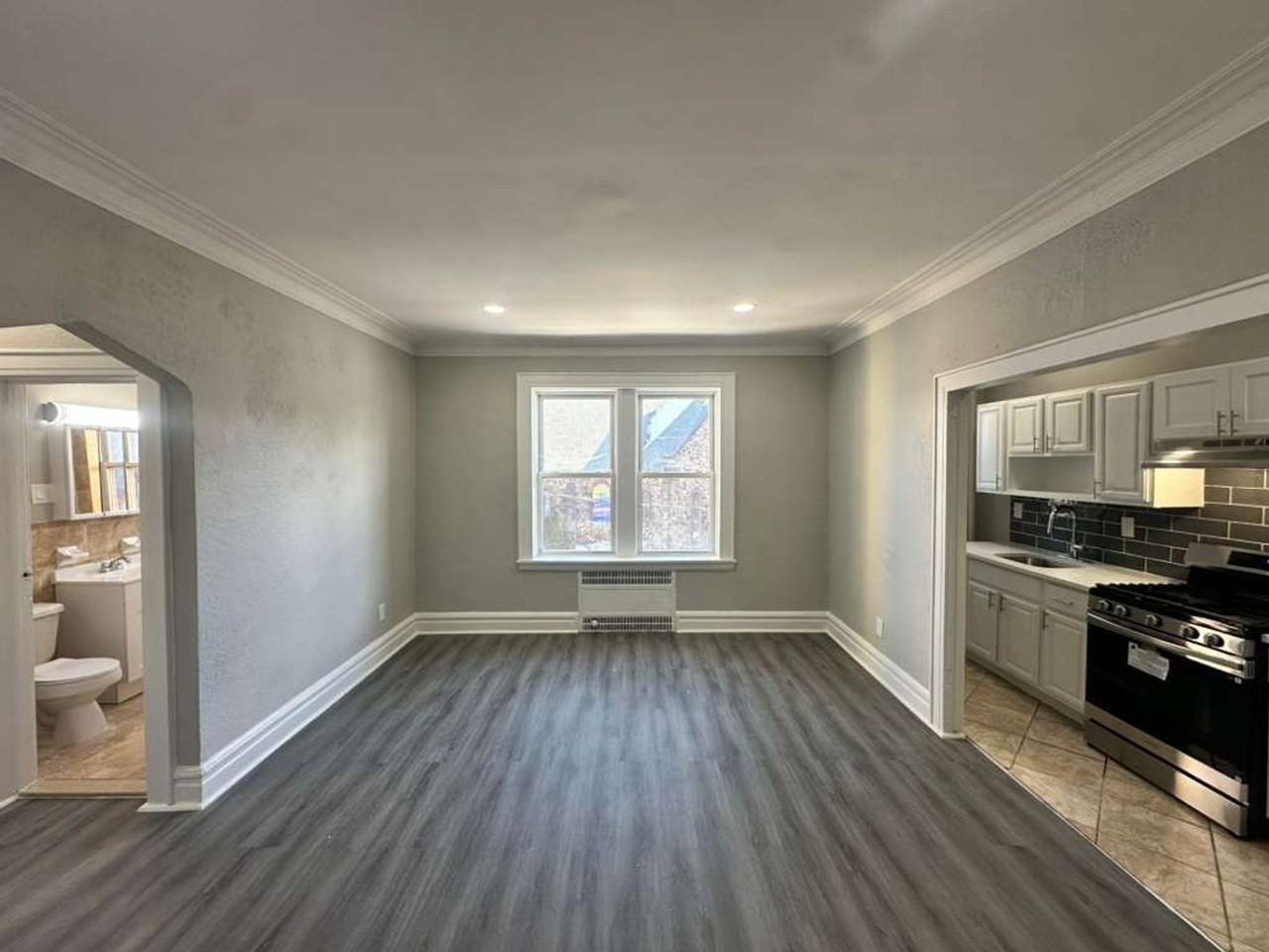 The Majestic - Photo 2 of 6