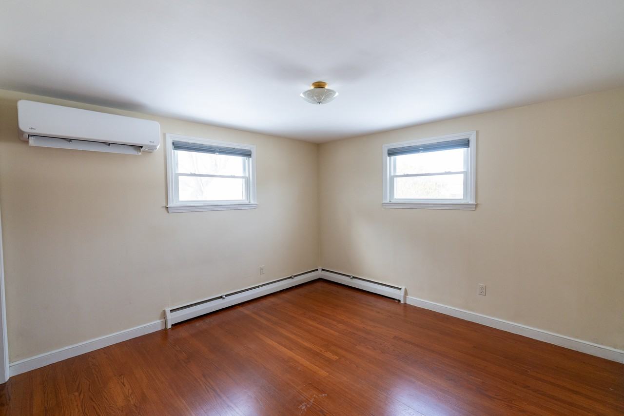 16 Katherine St #1 - Photo 6 of 17