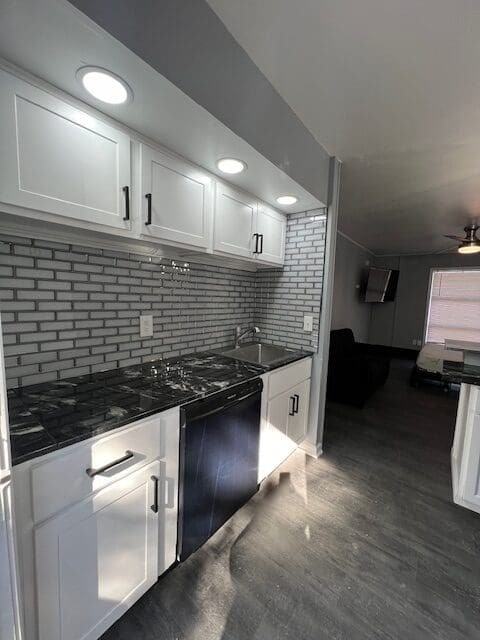 401 Smith StreetB10 #B10 - Photo 2 of 13