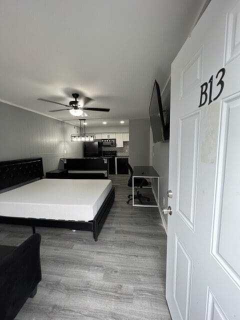 401 Smith StreetB13 #B13 - Photo 2 of 12