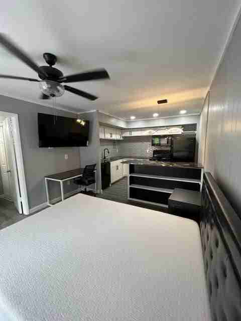 401 Smith StreetB15 #B15 - Photo 4 of 14