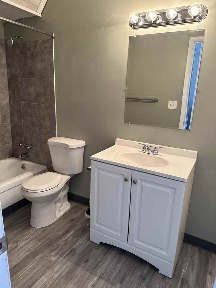 401 Smith StreetD2 #D2 - Photo 6 of 8