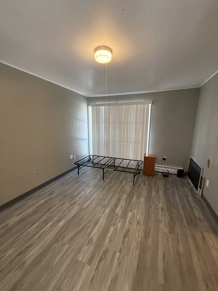 401 Smith StreetD4 #D4 - Photo 6 of 10