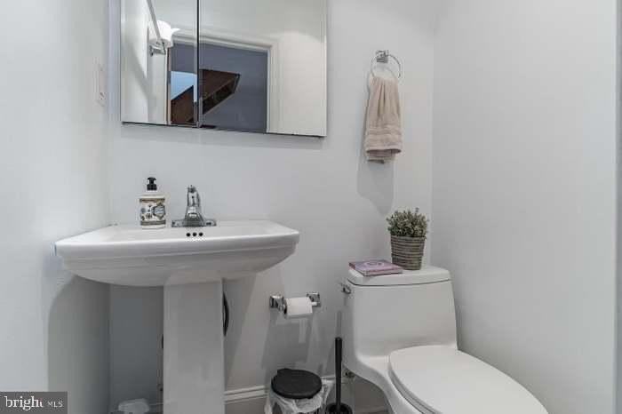 1552 S Capitol St - Photo 6 of 23