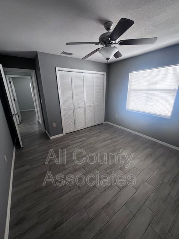 8302 Matthew Dr - Photo 7 of 14