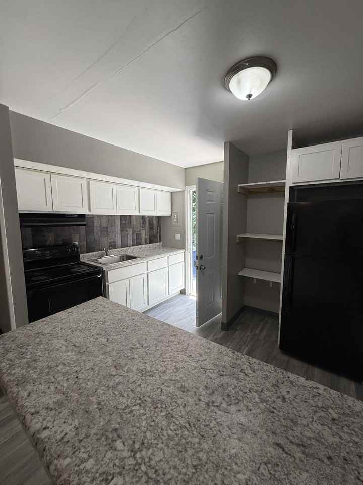 401 Smith StA4 #A4 - Photo 5 of 12