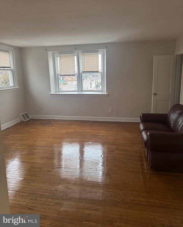 8340 Temple Rd - Photo 2 of 6