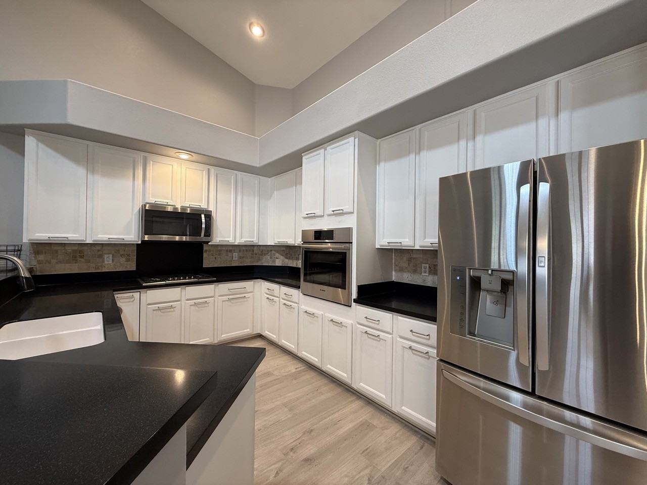 2206 Summerwind Cir #1 - Photo 4 of 10