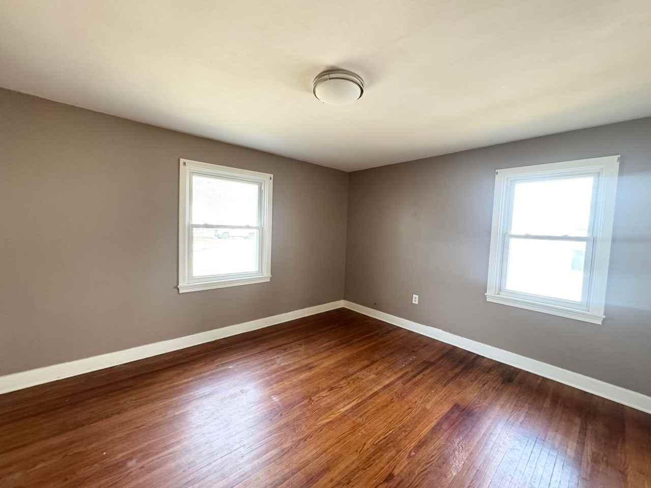 1100 W Williams Cir - Photo 2 of 8