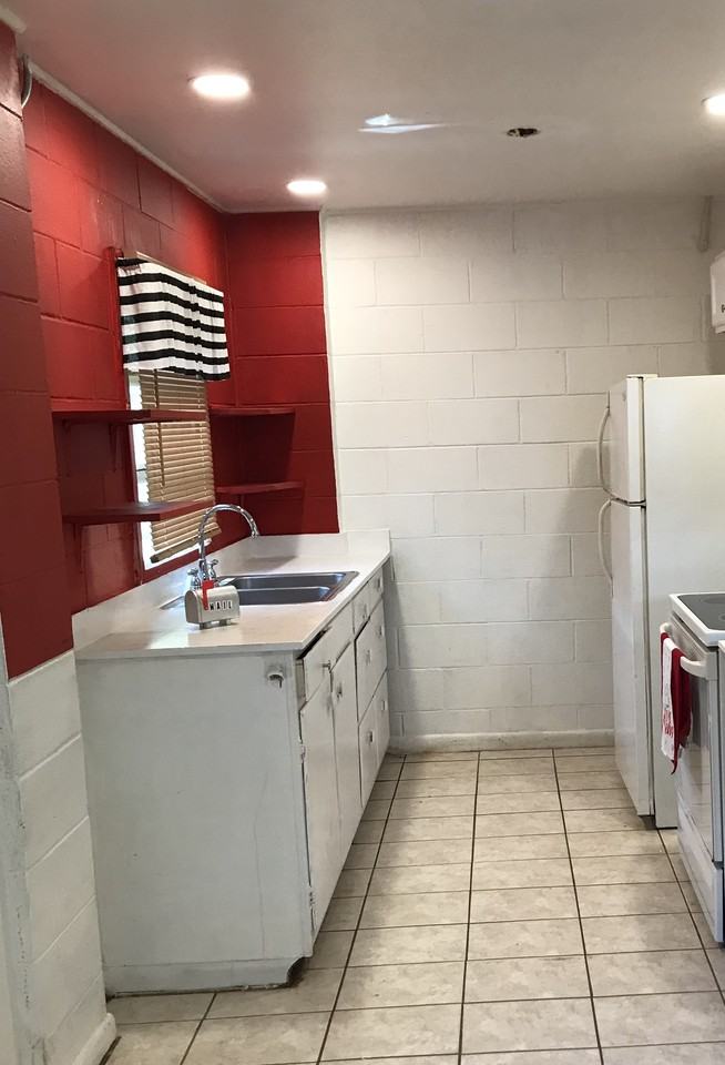 3611 Hardee Ave - Photo 5 of 26