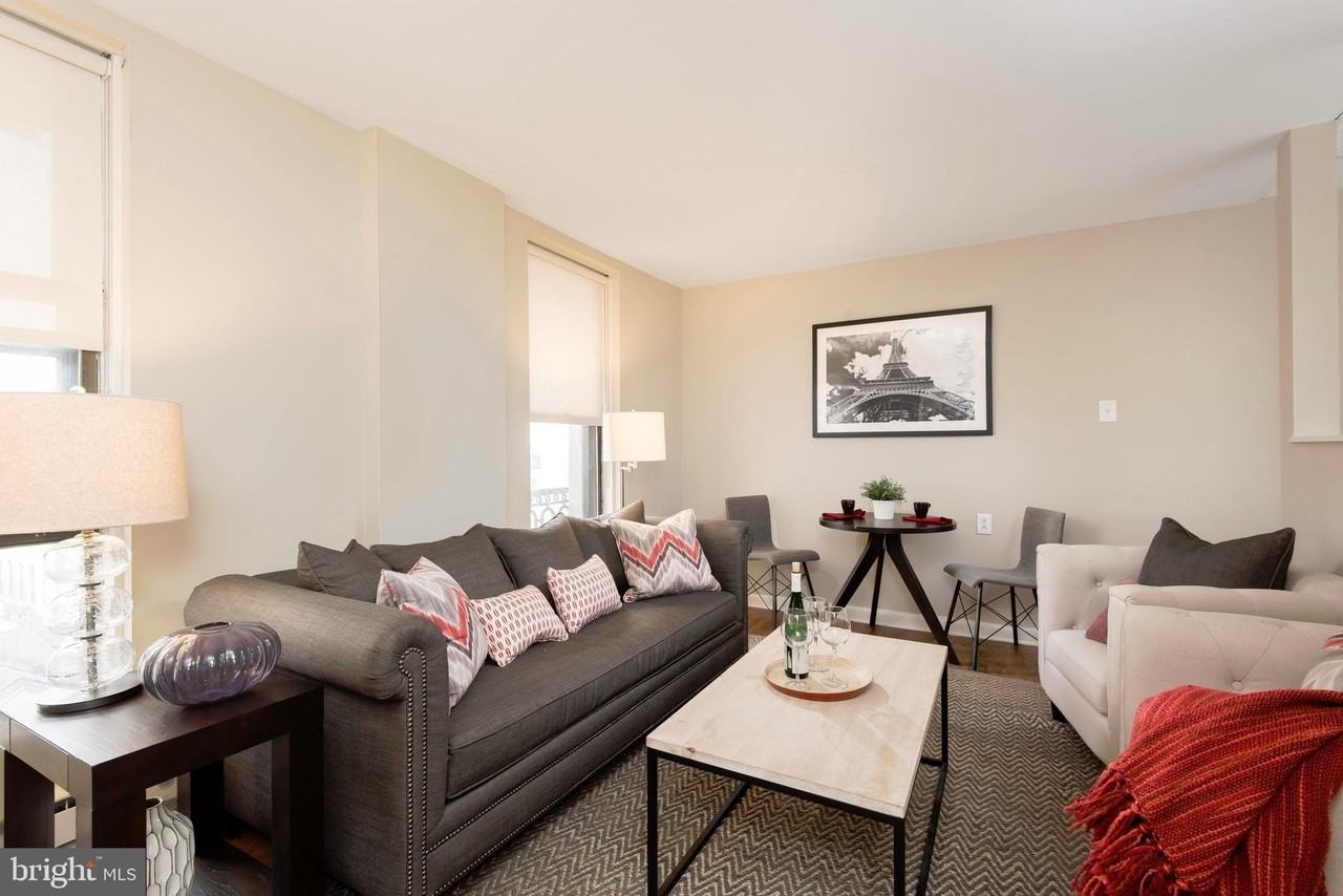 201 S 13th St Apt 302 #302 - Photo 4 of 22