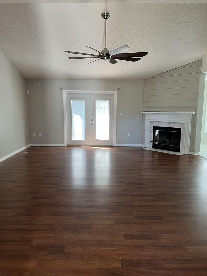 160 Nicole Ln #1 - Photo 2 of 21