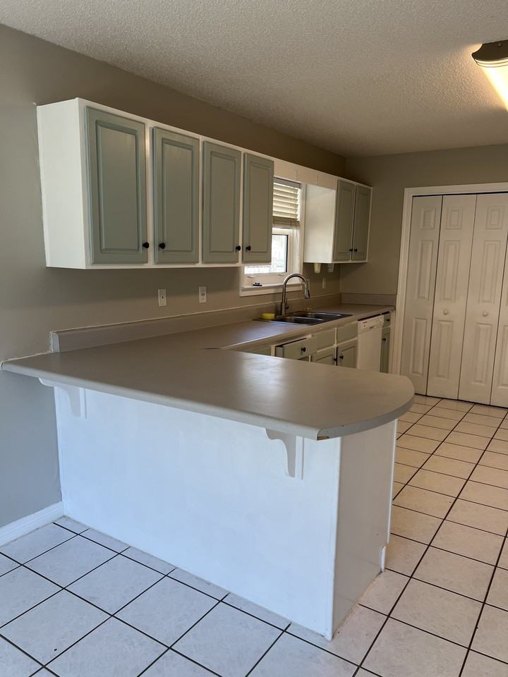 160 Nicole Ln #1 - Photo 4 of 21