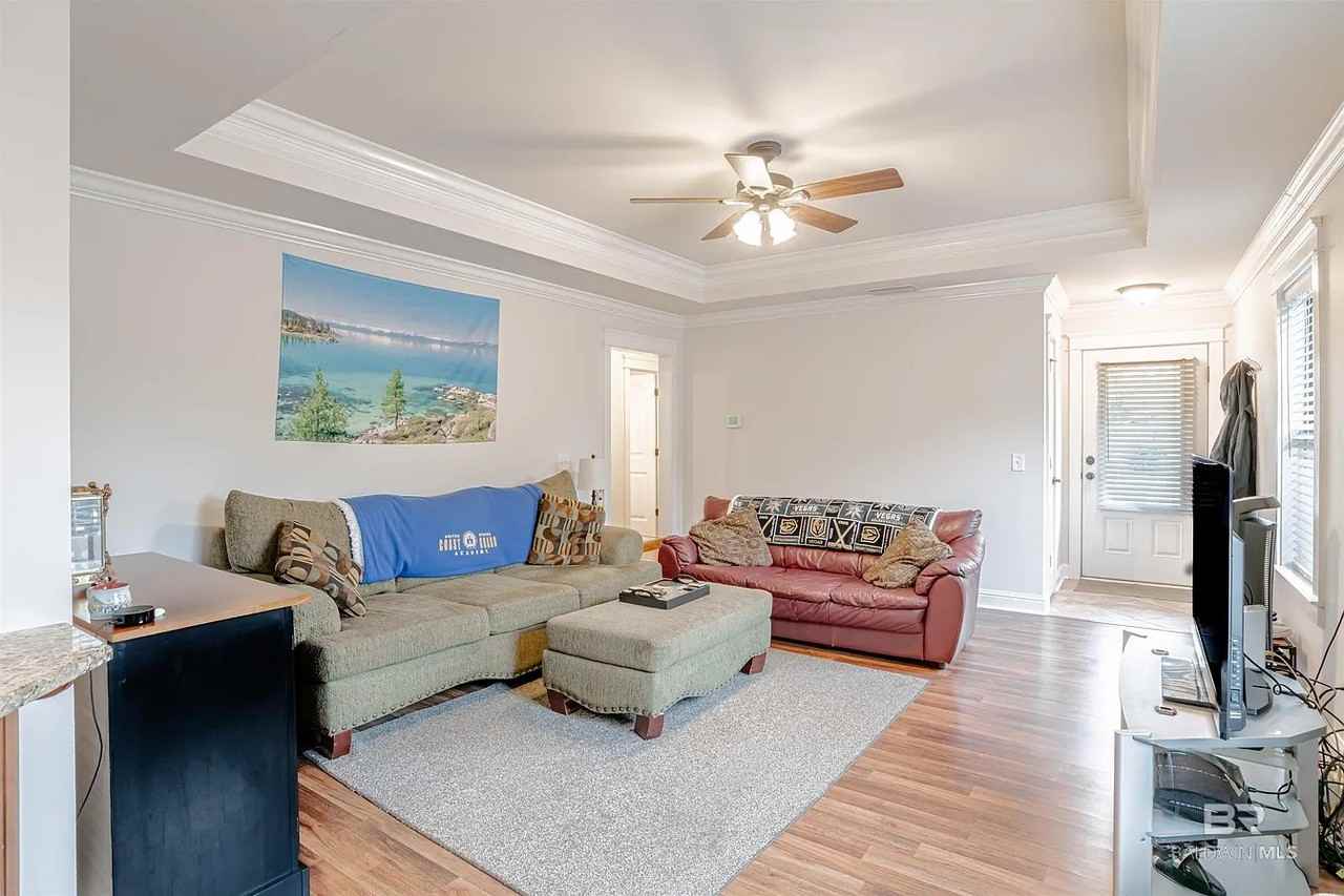 10 Breydon Ct #1 - Photo 5 of 27