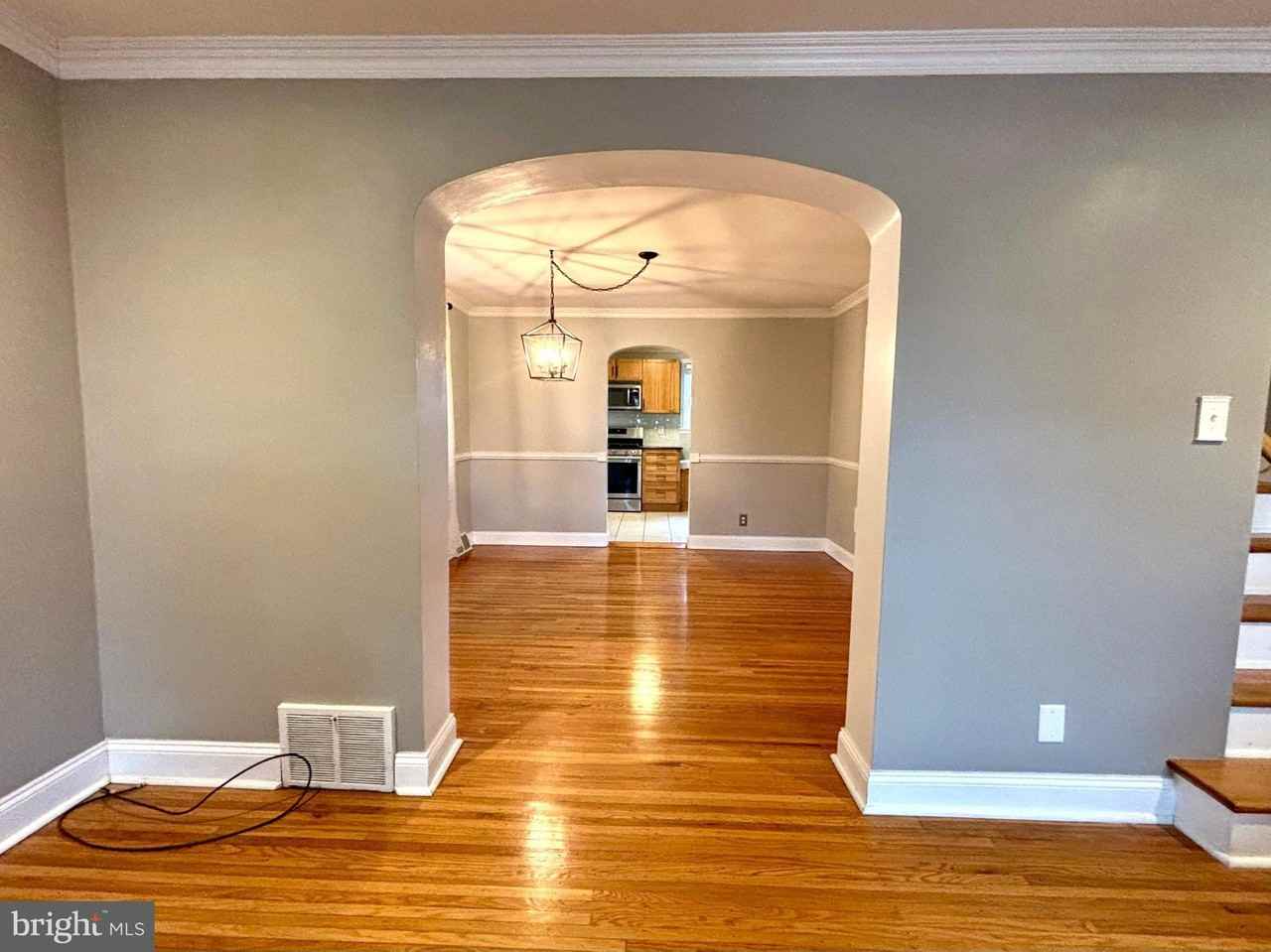 546 Overlook Rd - Photo 6 of 32