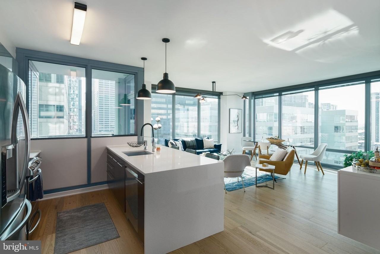 2101 Market St #1506 - Photo 4 of 17