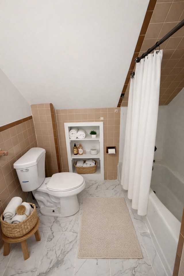 32 Clinton St #3 - Photo 4 of 8