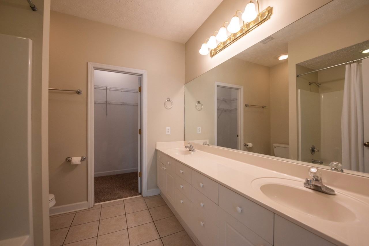 1613 Overcup Cir #NA - Photo 7 of 10