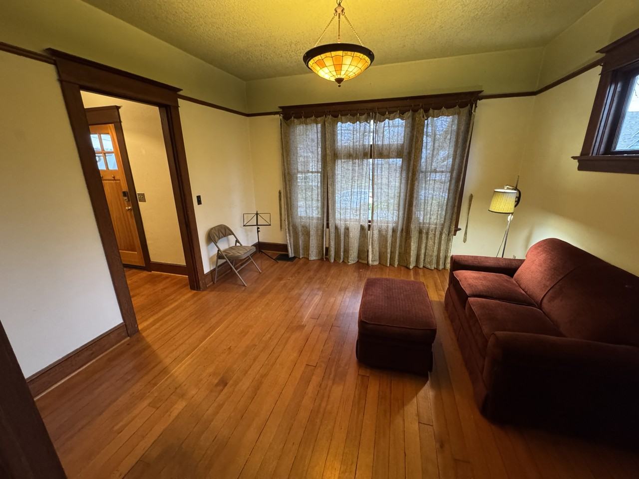 410 Ne 56th Ave #SF - Photo 2 of 16