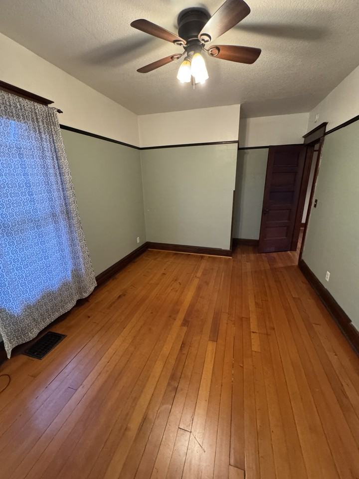 410 Ne 56th Ave #SF - Photo 5 of 16