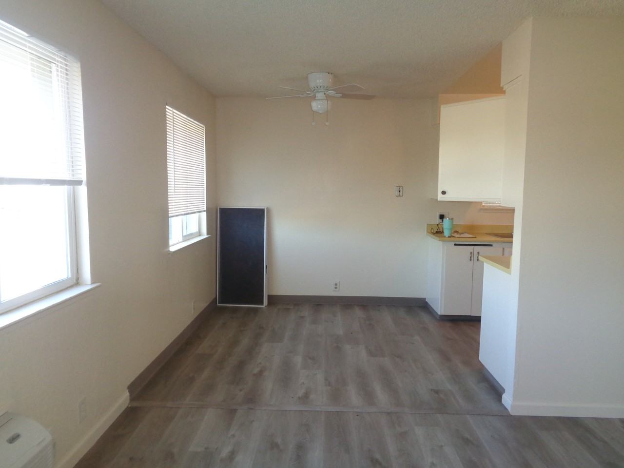 946 S Barrett Rd #3 - Photo 3 of 6