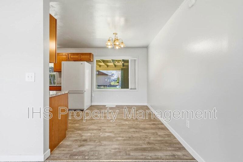 1105 Thayer Dr - Photo 6 of 18