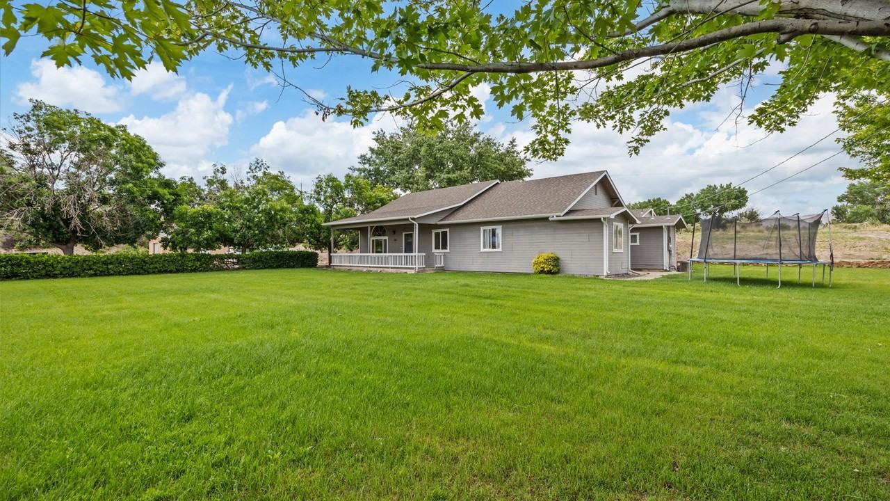 3312 E 1/4 Rd #1 - Photo 6 of 36