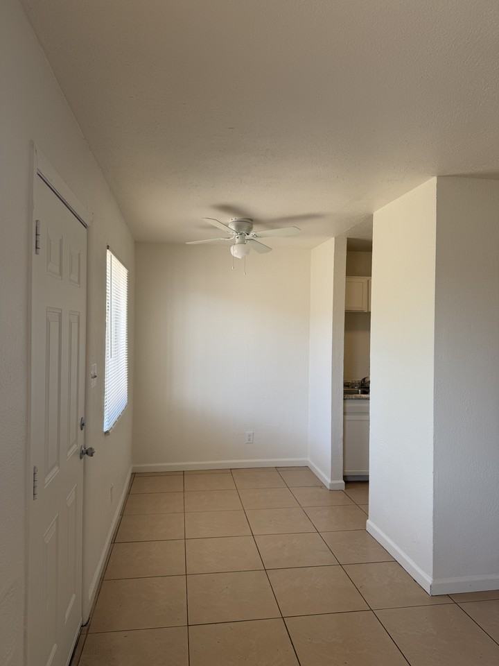 3112 E Chipman Rd #2