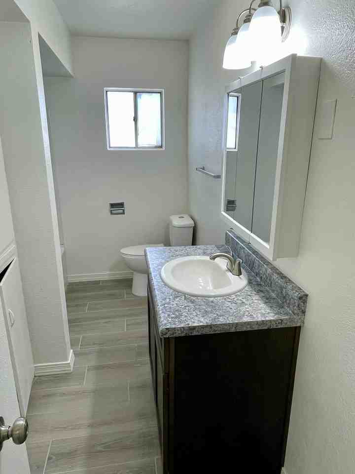 7519 N 59th Ln #1 - Photo 6 of 10