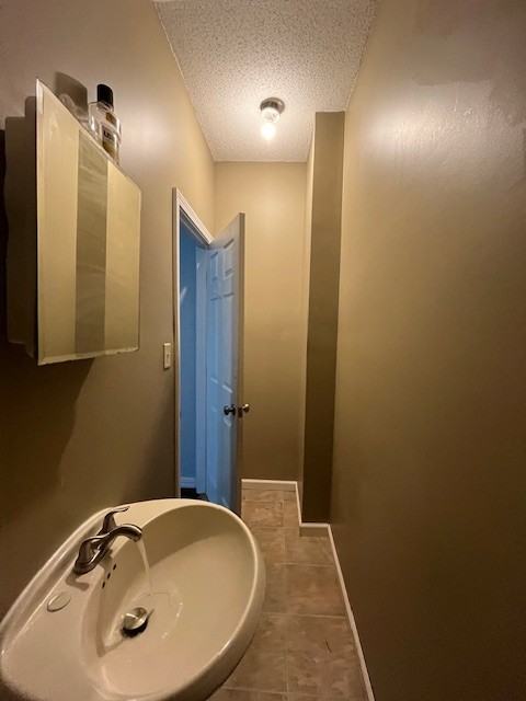 420 S Olive St #1 - Photo 6 of 15