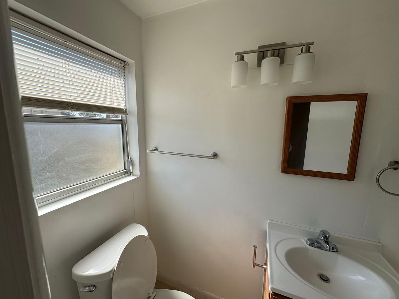 845 Acapulco Rd #1 - Photo 4 of 18