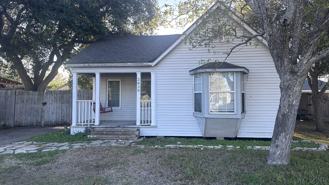 2839 Topeka St #1 - Photo 1 of 1