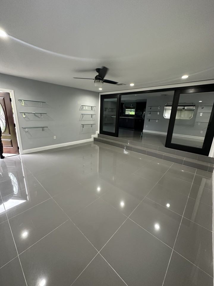 5488 Fearnley Rd - Photo 7 of 8