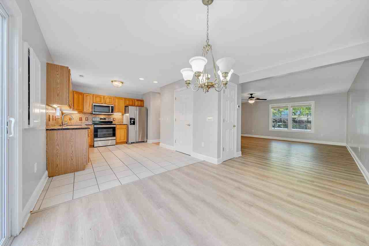 575 Oaktree Blvd #1 - Photo 6 of 14