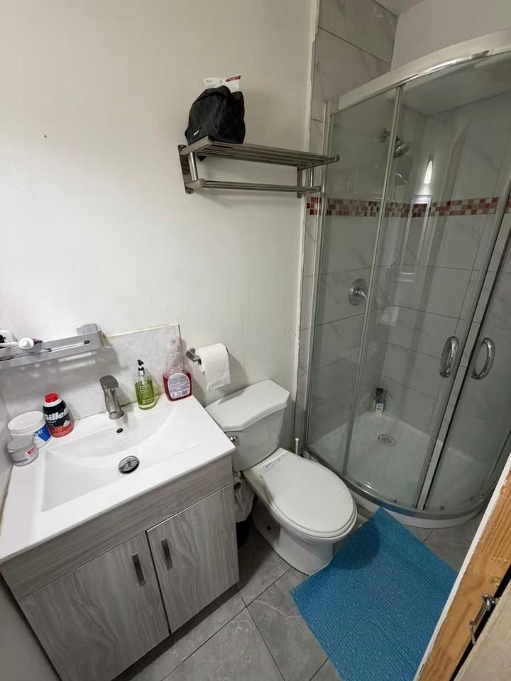 2412 28th Ave E - Photo 6 of 8