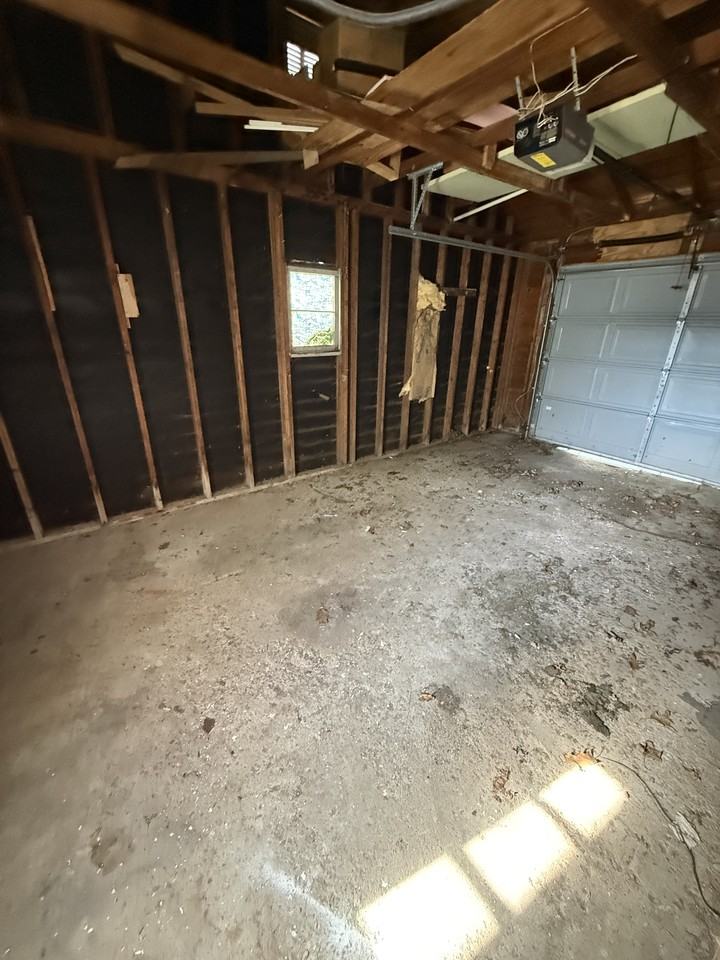 1645 W Elm St #1 - Photo 5 of 9