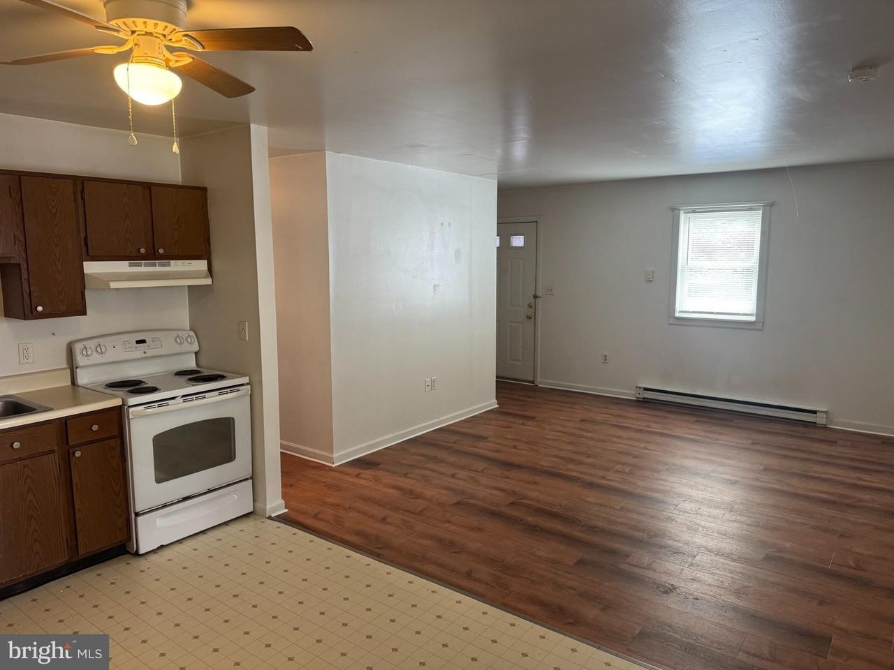 3723B Tiffany Dr - Photo 2 of 13